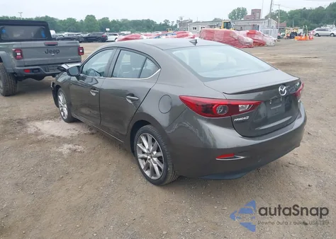 2017 Mazda Mazda3 Grand Touring z USA, uszkodzony, nr VIN JM1BN1W35H1104636